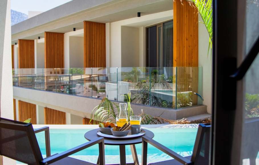 Accommodation Sunset Hotel Bali Swim Up – Pool Terrace